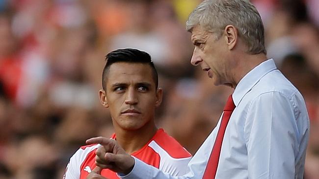 Wenger daje podwyżkę gwieździe. A kiedy transfery?