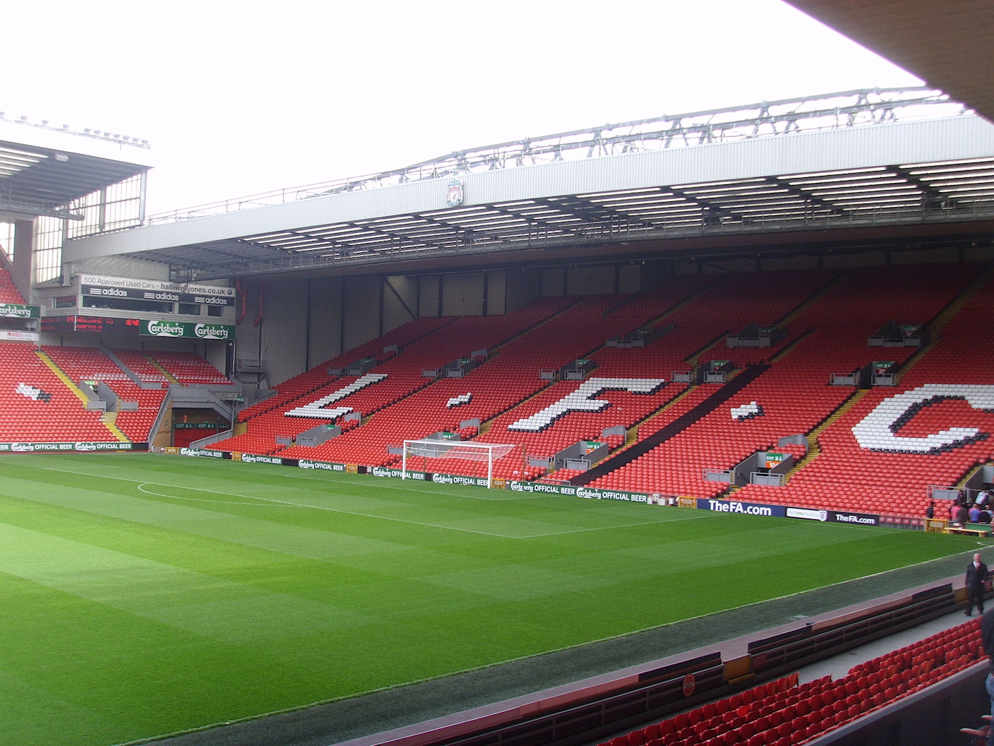 Liverpool ma problem z rozbudową Anfield Road!