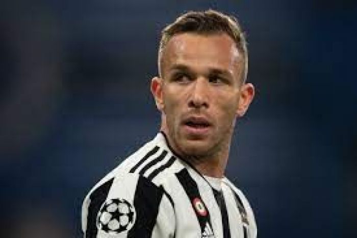 Arthur Melo coraz bliżej odejścia z Juventusu Turyn