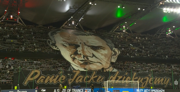 Rodzina Jacka Magiery dziękuje kibicom Legii. Wyjątkowe sceny na murawie