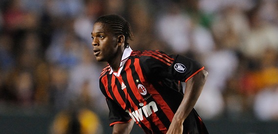 Był w Milanie. Potem tułał się po różnych klubach. Teraz wzmocnił rywala Lecha!