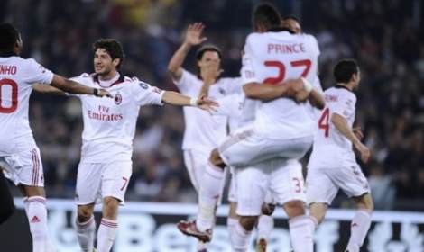 Dramatyczny awans Milanu. Benfika w 1/4! 