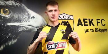 Damian Szymański zadebiutował w AEK. Mógł zacząć od bramki, ale podjął złą decyzję