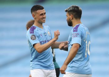 Manchester City o kolejną chwilę odłożył koronację Liverpool FC. Wielka wygrana z Burnley i wielce zadowolony Phil Foden