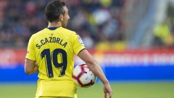 Santi Cazorla może opuścić Villarreal. Na transfer namawia go Xavi!