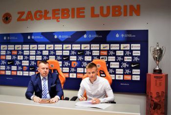 OFICJALNIE: Zagłębie Lubin sfinalizowało pierwszy letni transfer! To były zawodnik Korony Kielce 
