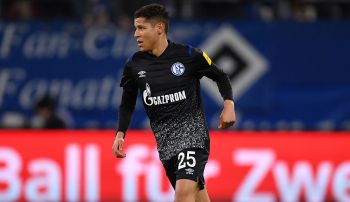 Ten transfer rozwścieczyłby kibiców Schalke! Wielki rywal z Dortmundu chce lidera Die Koenigsblauen (VIDEO)
