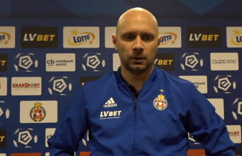 Wisła z Krakowa rozbita przez Wisłę z Płocka. Dni Artura Skowronka przy Reymonta 22 już policzone? Kibice domagają się zmiany