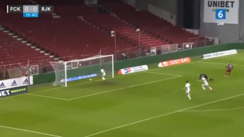 Najśmieszniejszy gol roku wyeliminował FC Kobenhavn z Ligi Europy (VIDEO)