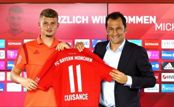 Transfer wysypał się na ostatniej prostej. Przeprowadzka pomocnika z Bayernu do Leeds United anulowana