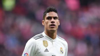 Real Madryt chce 500 milionów euro od Paris Saint-Germain! Chodzi o transfer środkowego obrońcy