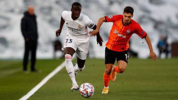 Koszmar Realu w I połowie. 0:3 do przerwy i... do remisu zabrakło niewiele. VAR zabrał Królewskim punkt