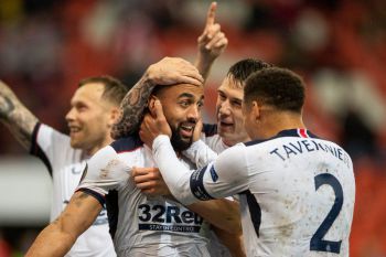 Piękny gol w meczu rywali Lecha Poznań w Lidze Europy. Takie TRAFIENIA zdarzają się bardzo rzadko (VIDEO)