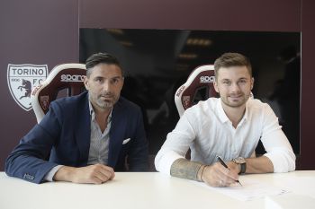 Pierwsze trafienie Karola Linettego w barwach Torino FC! Polak wpisał się na listę strzelców w meczu z US Sassuolo (VIDEO)