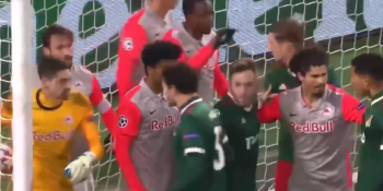 Bez porażki z Atletico, ale nawet Ligi Europy nie będzie? Lokomotiw zawalił u siebie. Po golu zrobiło się ogromne zamieszanie... (VIDEO)