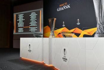 W 1/16 finału Ligi Europy: Manchester United kontra lider La Liga, Arsenal z rywalem grupowym Lecha, Milan do Serbii!