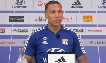 Były gracz Wisły Kraków, a teraz lider obrony Olympique Lyon ma trafić do Premier League!