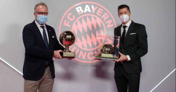 Robert Lewandowski jednak ze złotą piłką. Polski napastnik otrzymał specjalną nagrodę od Włochów