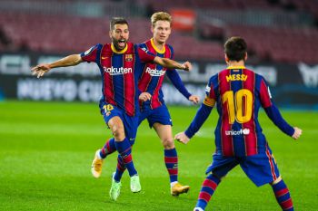 La Liga będzie jeszcze ciekawsza. Barcelona pokonała nieoczekiwanego rywala z czołówki. W Madrycie się ucieszyli... (VIDEO) La Liga będzie jeszcze ciekawsza. Barcelona pokonała nieoczekiwanego rywala z czołówki. W Madrycie się ucieszyli... (VIDEO)