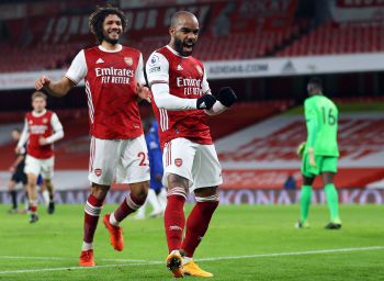 Arsenal pobił Chelsea! Kanonierzy na lokalnym rywalu przerwali fatalną passę w Premier League (VIDEO)