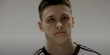 Legia ogłosiła transfer napastnika. I zapewniła sobie to, czego niby miała nie mieć...