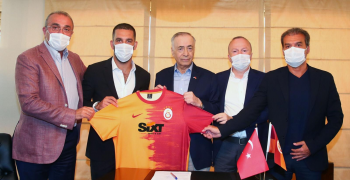 Arda Turan może zostać na dłużej w Galatasaray SK