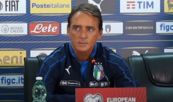 Roberto Mancini musiał dokonać zmiany w kadrze na Euro 2020. Pomocnik zostaje w domu z powodu kontuzji