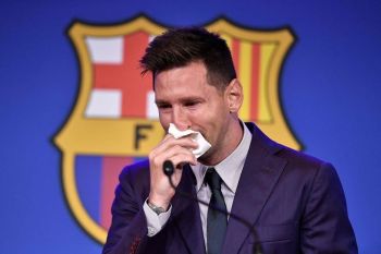 Wielkie łzy i smutek... Lionel Messi pożegnał się z Barceloną! Koniec epoki.