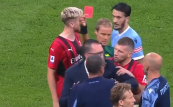 Zamieszanie po meczu AC Milan - Lazio. Zaczęło się od Zlatana, ale to Maurizio Sarri wyleciał z boiska (VIDEO)
