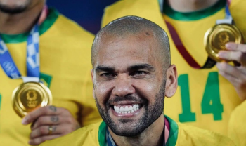 Dani Alves rozwiązał kontrakt z Sao Paolo! Brazylijczyk jest do wzięcia