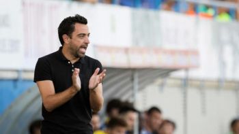 Xavi narzeka na stan murawy po remisie FC Barcelony z Eintrachtem Frankfurt w Lidze Europy