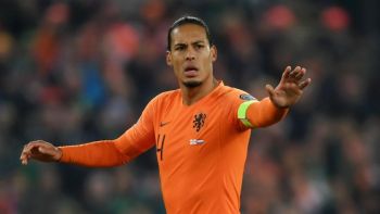 Virgil van Dijk opuścił zgrupowanie reprezentacji Holandii. Nie zagra w meczu z Polską