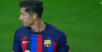 Robert Lewandowski zadebiutował w FC Barcelona. Zagrał przeciwko Realowi z nietypowym numerem (VIDEO)