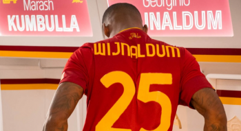 AS Roma potwierdziła transfer Wijnalduma! Nagranie obiega sieć (VIDEO)