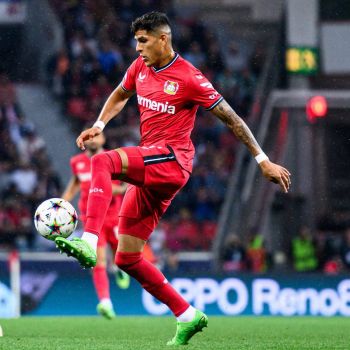 Bayer Leverkusen nie zgodził się na sprzedaż Ekwadorczyka do Premier League. Klub zabezpieczył się na przyszłość i przedłużył z nim umowę