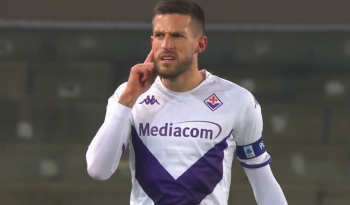 Fantastyczny gol w Serie A. Piłkarz Fiorentiny zaskoczył nawet... realizatora transmisji (VIDEO)