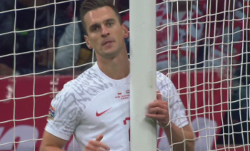 Arkadiusz Milik nie jedzie na Euro 2024. Innie piłkarze też mają problemy zdrowotne. Michał Probierz przerwał konferencję