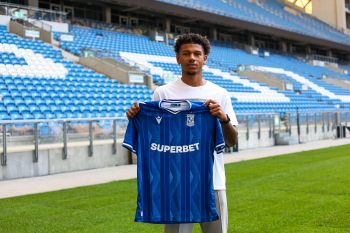 Lech Poznań ogłosił drugi transfer. Nowy napastnika trafił do Kolejorza. Był w Chelsea i Realu Sociedad