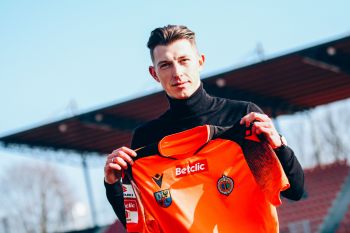 Kolejny transfer Chrobrego Głogów. Pierwszoligowiec pozyskał piłkarza ze Śląska Wrocław