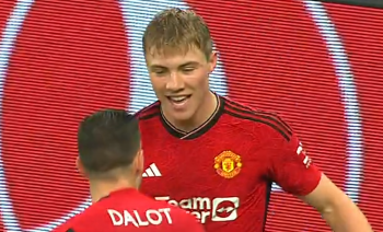 Manchester United przepłacił za tego napastnika? Latem może odzyskać tylko TYLE