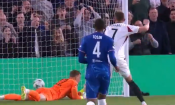 Sensacja. Legia wygrała z Chelsea na Stamford Bridge. Piękne pożegnanie z Europą (VIDEO)