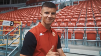 Widzew się zbroi, ale ten piłkarz akurat odszedł. Chciała go Wieczysta, wybrał pozostanie w Ekstraklasie
