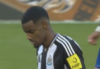 Alexander Isak opuścił swój dom w Newcastle! Coraz bliżej hitowego transferu do Liverpoolu
