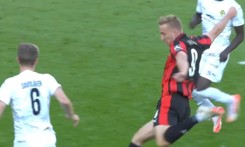 Adam Buksa zaczął strzelanie w meczu o awans. Polski snajper wykorzystał kapitalną okazję (VIDEO)