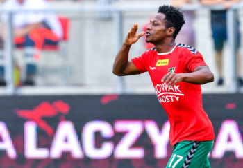 Sensacja w Pruszkowie! Mistrz Polski i piłkarz sezonu Ekstraklasy z sezonu 2028/2019 rozpoczął treningi ze Zniczem