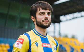 To miał być reprezentant Polski. Teraz wylądował w III lidze. Ale zagra w szeregach lidera To miał być reprezentant Polski. Teraz wylądował w III lidze. Ale zagra w szeregach lidera