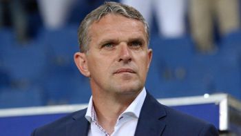 Kazimierz Moskal wróci na ławkę? Były trener Wisły Kraków łączony z beniaminkiem II ligi