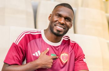 Znany zawodnik przeszedł do ciekawego zespołu! Grał w Liverpool FC czy też Aston Villa Znany zawodnik przeszedł do ciekawego zespołu! Grał w Liverpool FC czy też Aston Villa