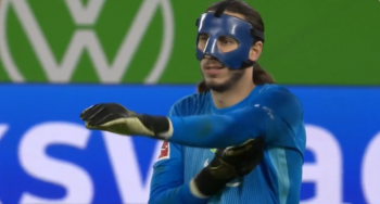 Kamil Grabara znowu to zrobił. Polski bramkarz obronił rzut karny w Bundeslidze (VIDEO)