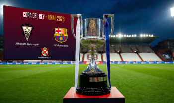 Historyczny wyczyn na wyciągnięcie ręki! Kopciuszek wyrzuci obu gigantów?